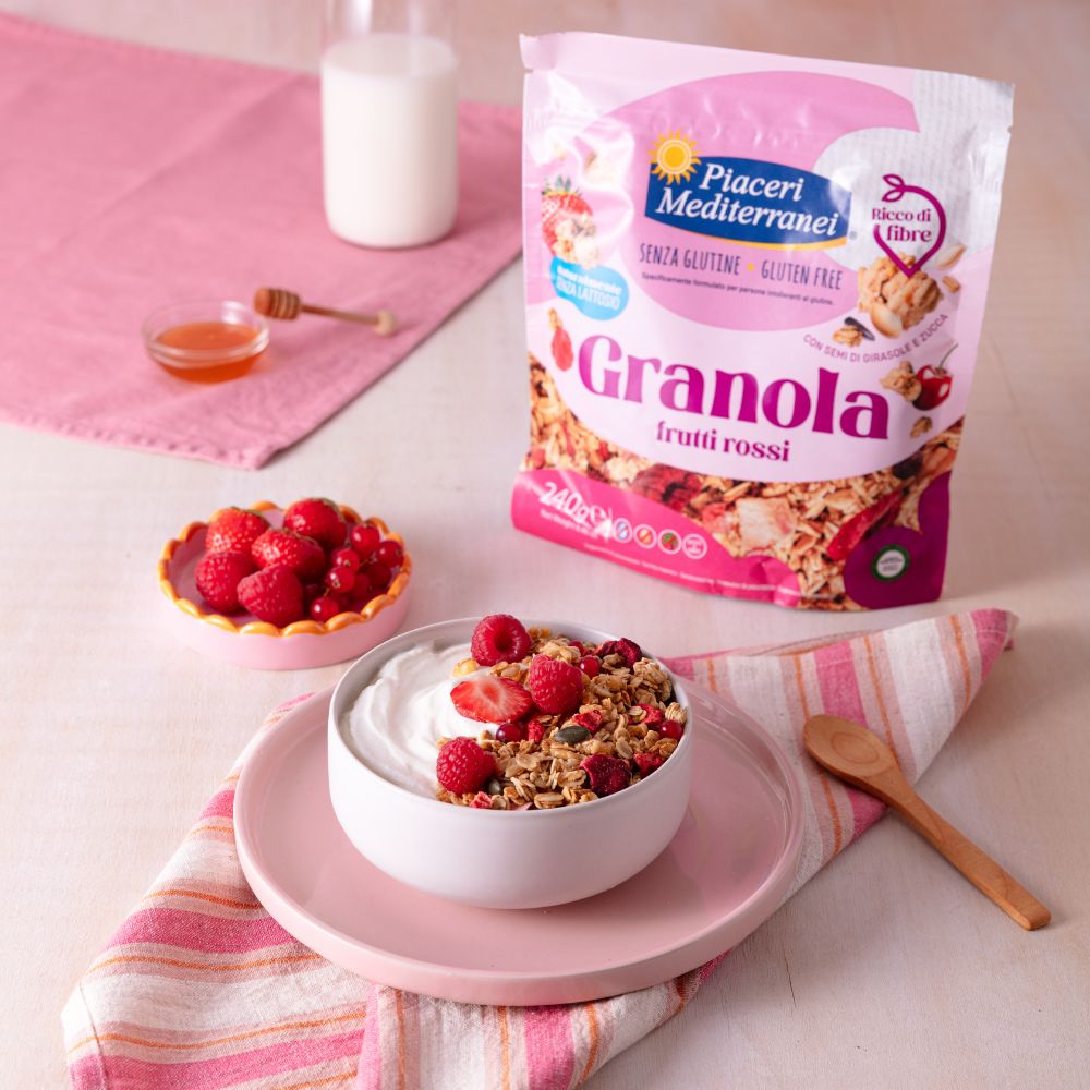 Glutenfri granola med røde bær og kokos fra Piaceri Mediterranei